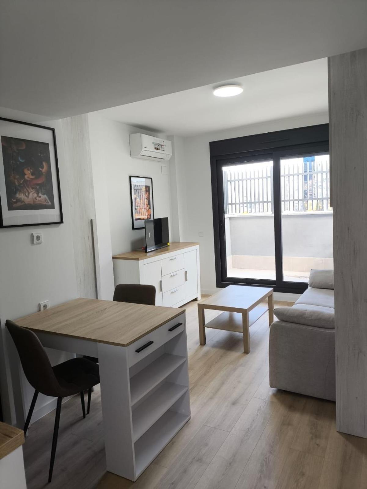 Estudios Homer Y Disney Con Piscina Olimpica Climatizada, Exterior,Gimnasio, Coworking, Netflix Y Wifi Gratis San Sebastián de los Reyes Zewnętrze zdjęcie